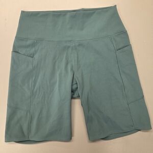 Uniqlo Medium Women's Seafoam Bike Shorts